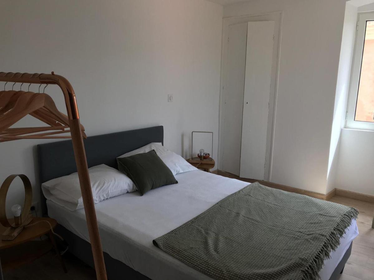 A Ile Rousse Apartment *